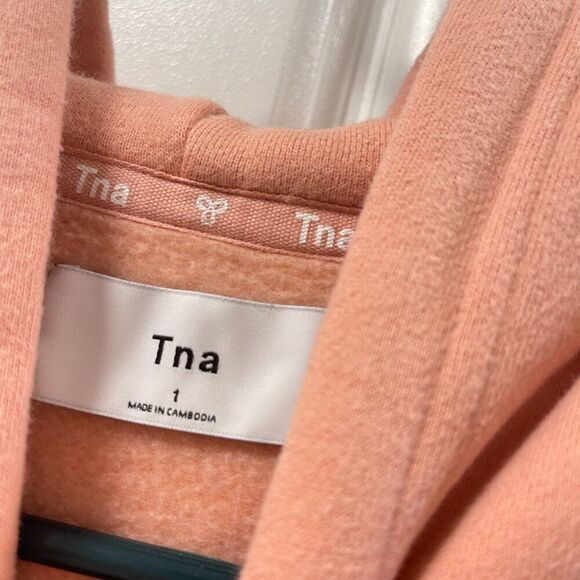 NWOT TNA Aritzia Cozy SweatFleece Boyfriend Hoodie Pink - Picture 5 of 10